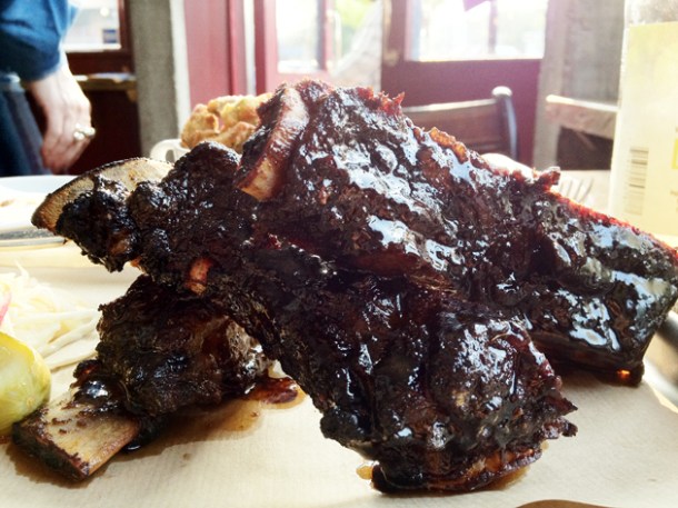 beef ribs at Duke's Brew and Que beef ribs at dukes brew and que