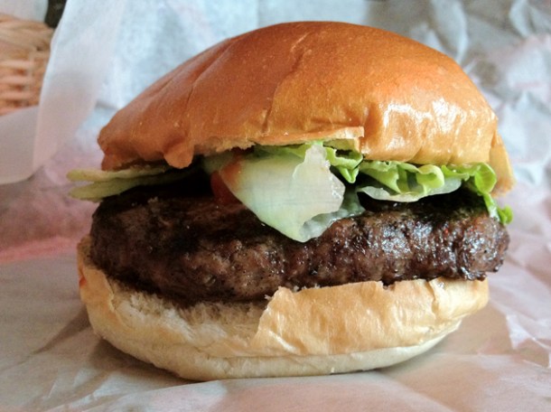 beef burger at tommis burger joint