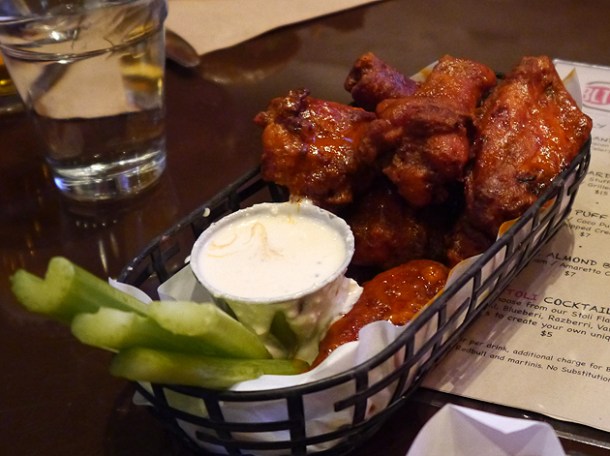 buffalo wings at blt burger