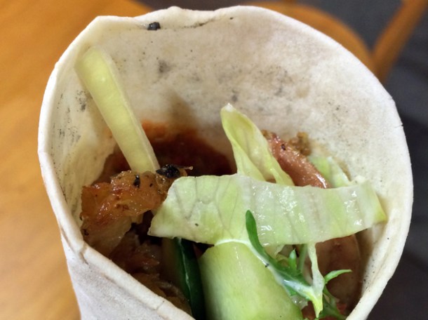 chicken shawarma at e mono finsbury park