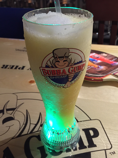 iced mango drink at bubba gump