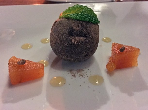 chocolate cake with fruit at tierra y cielo