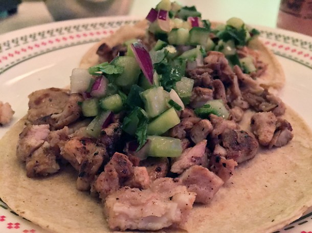 chicken tacos at tacos del 74 dalston