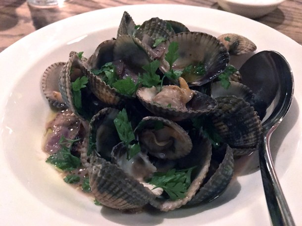 clams in liver sauce at brat