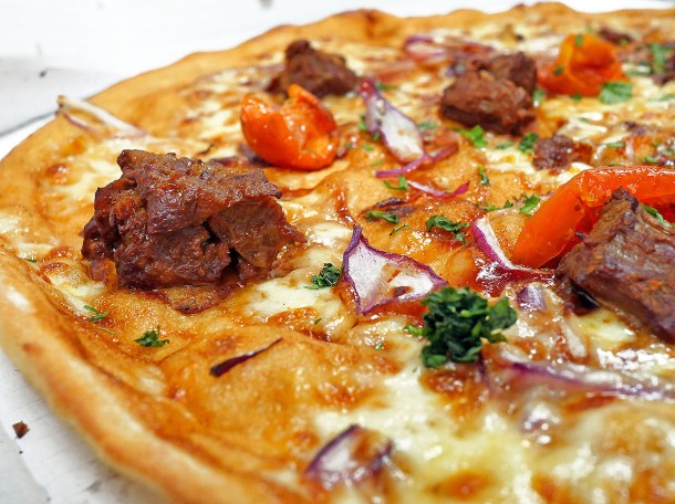 illustrative photo of the burnt ends pizza from Pizza Express London Bridge