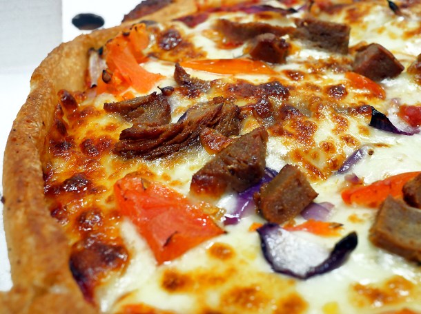illustrative photo of the doner kebab pizza from Honest Pizza